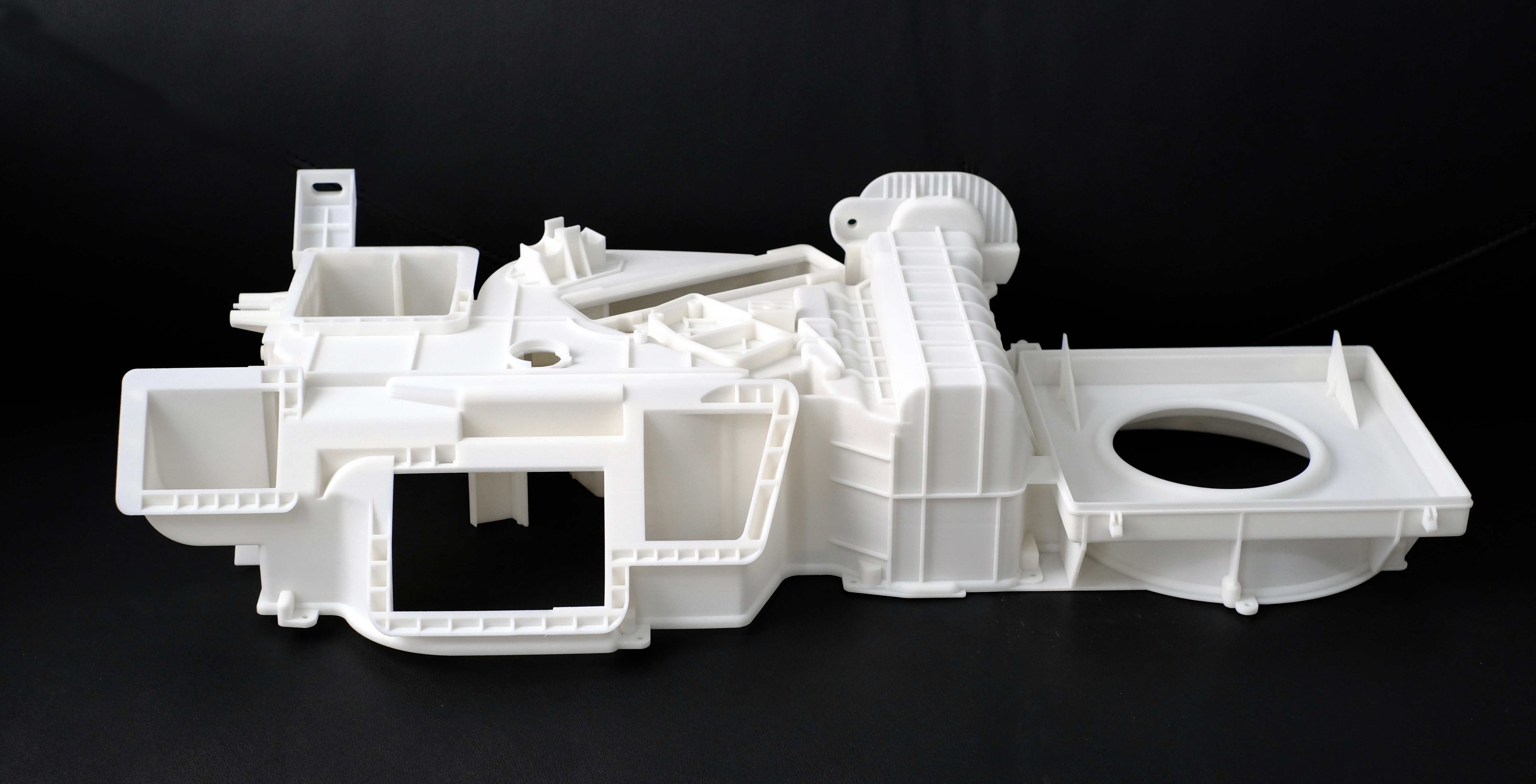 Широкоформатная 3D-печать пластиком: автомобильный корпус ОВКВ